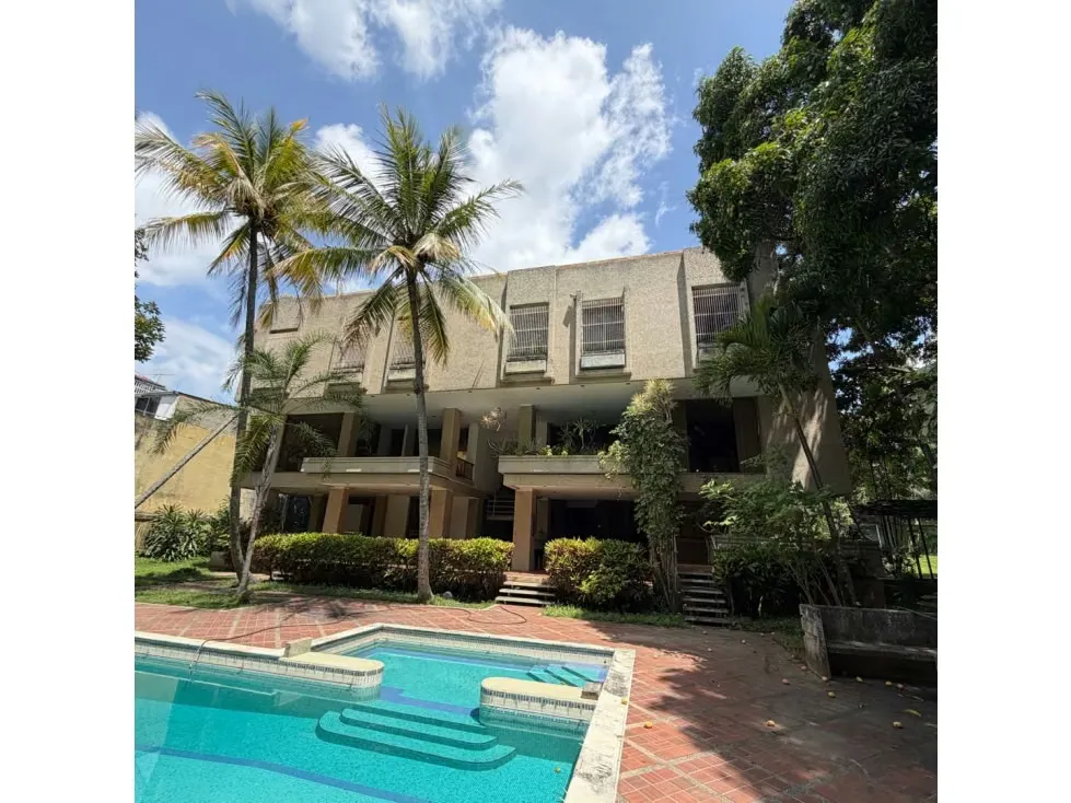 Se vende casa 1500m2 Los Chorros 1993
