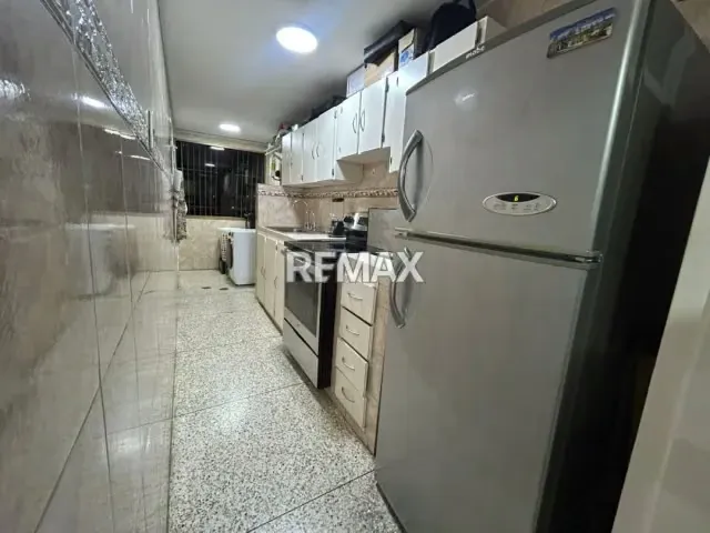 Venta Apartamento en Santa Monica, cerca de los proceres