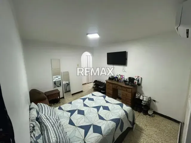 Venta Apartamento en Santa Monica, cerca de los proceres - 2