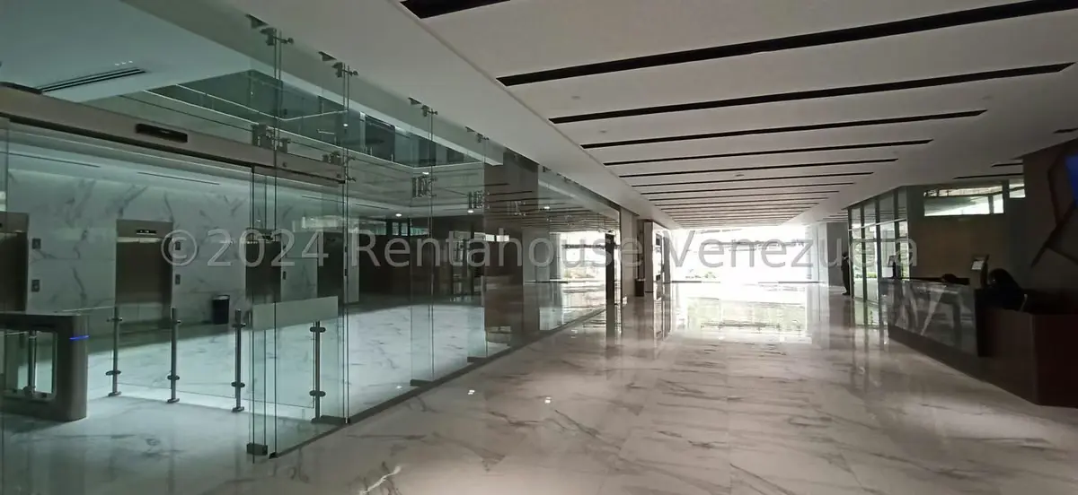 Oficina en Venta en Los Naranjos del Cafetal, Distrito Metropolitano - 3