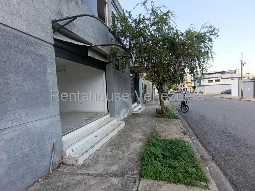 Local Comercial en Alquiler en La Esmeralda, Carabobo - 4