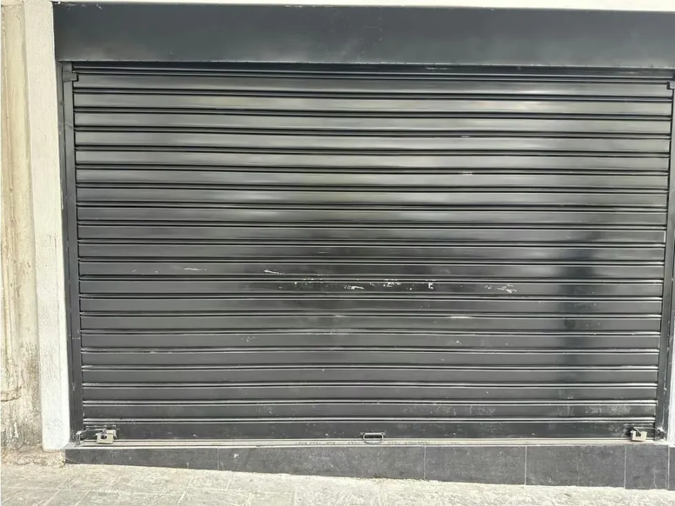 Vendo local comercial 123m2 Av Baralt 0411 - 18