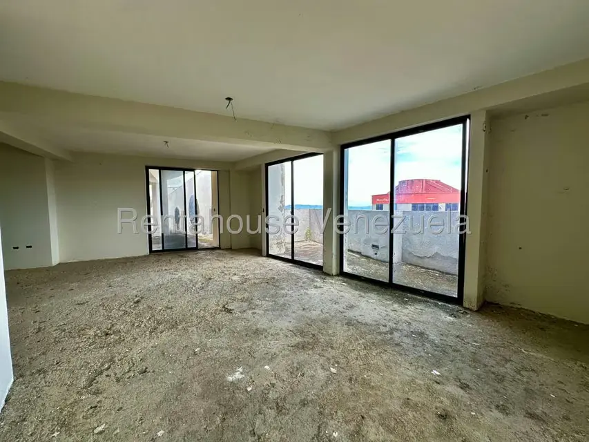 Apartamento (Penthouse) en Venta en Triangulo del Este, Lara - 24