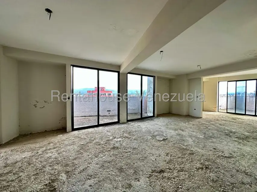 Apartamento (Penthouse) en Venta en Triangulo del Este, Lara - 29