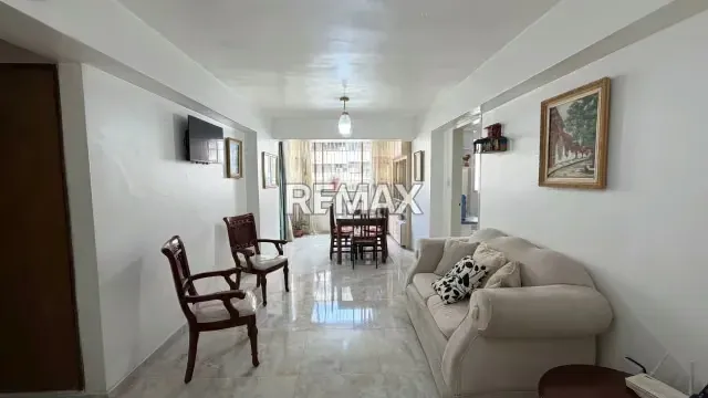 LINDO Y AMPLIO APARTAMENTO EN ALQUILER EN LA CANDELARIA.