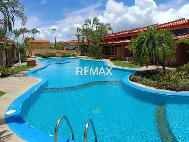 EN ALQUILER CÓMODO TOWN HOUSE TOTALMENTE EQUIPADO Y LISTO PARA HABITAR, UBICADO EN EL CONJUNTO RESIDENCIAL ARCOIRIS, DENTRO DE CIUDAD FLAMINGO. - 11