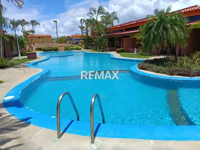 EN ALQUILER CÓMODO TOWN HOUSE TOTALMENTE EQUIPADO Y LISTO PARA HABITAR, UBICADO EN EL CONJUNTO RESIDENCIAL ARCOIRIS, DENTRO DE CIUDAD FLAMINGO. - 12
