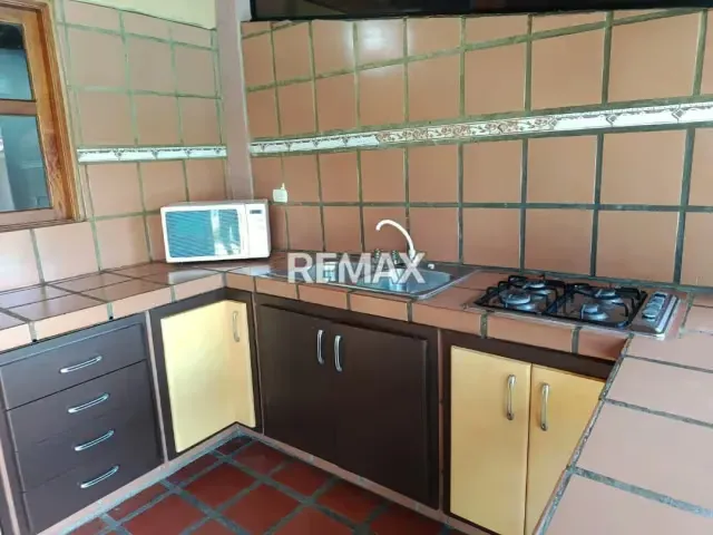 EN ALQUILER CÓMODO TOWN HOUSE TOTALMENTE EQUIPADO Y LISTO PARA HABITAR, UBICADO EN EL CONJUNTO RESIDENCIAL ARCOIRIS, DENTRO DE CIUDAD FLAMINGO. - 3