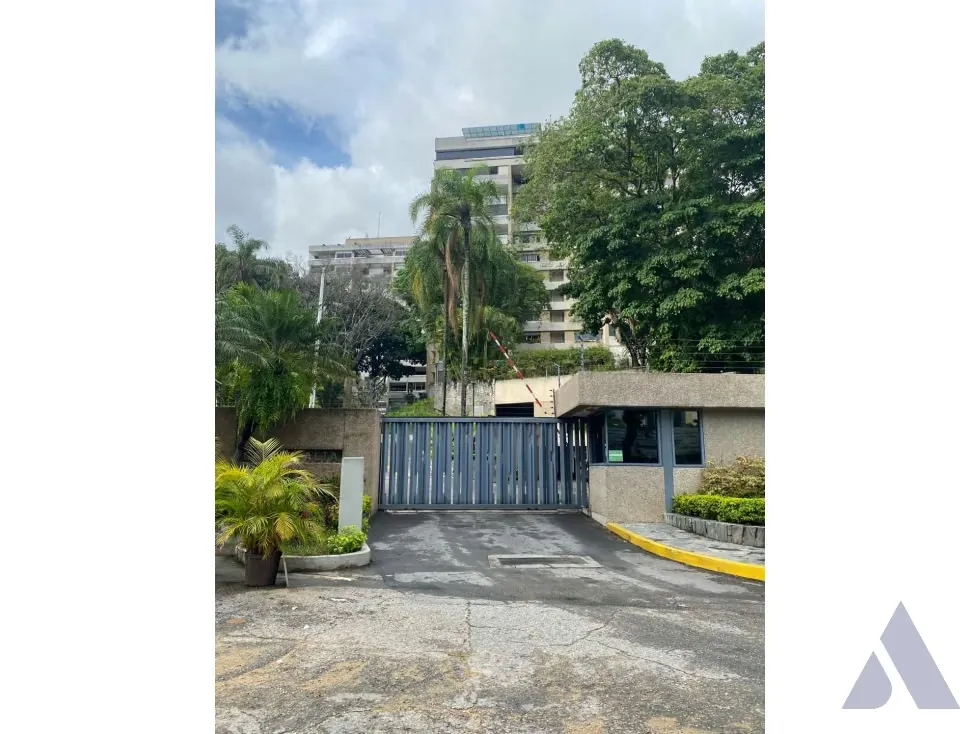 Alquilo apartamento sin muebles 230m2 La Castellana 8276