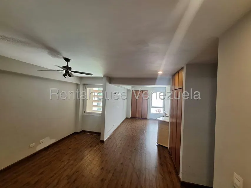 Apartamento (1 Nivel) en Venta en Lomas de Las Mercedes, Distrito Metropolitano - 12