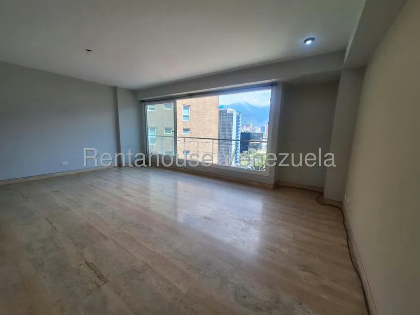 Apartamento (1 Nivel) en Venta en Lomas de Las Mercedes, Distrito Metropolitano - 13