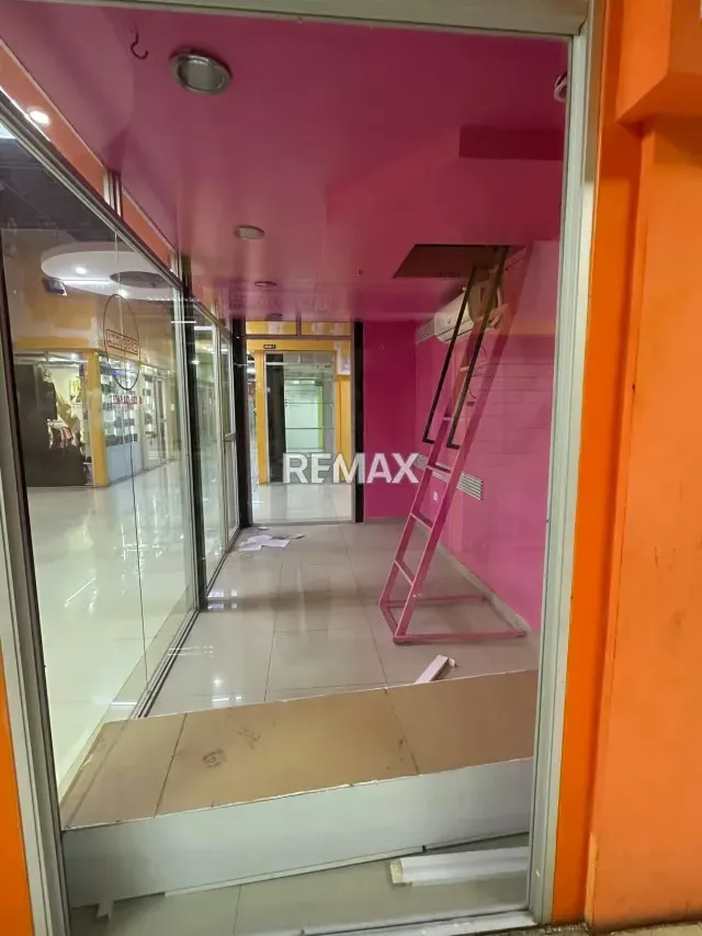 EN VENTA LOCAL COMERCIAL EN GRAN BAZAR SAN DIEGO - 7