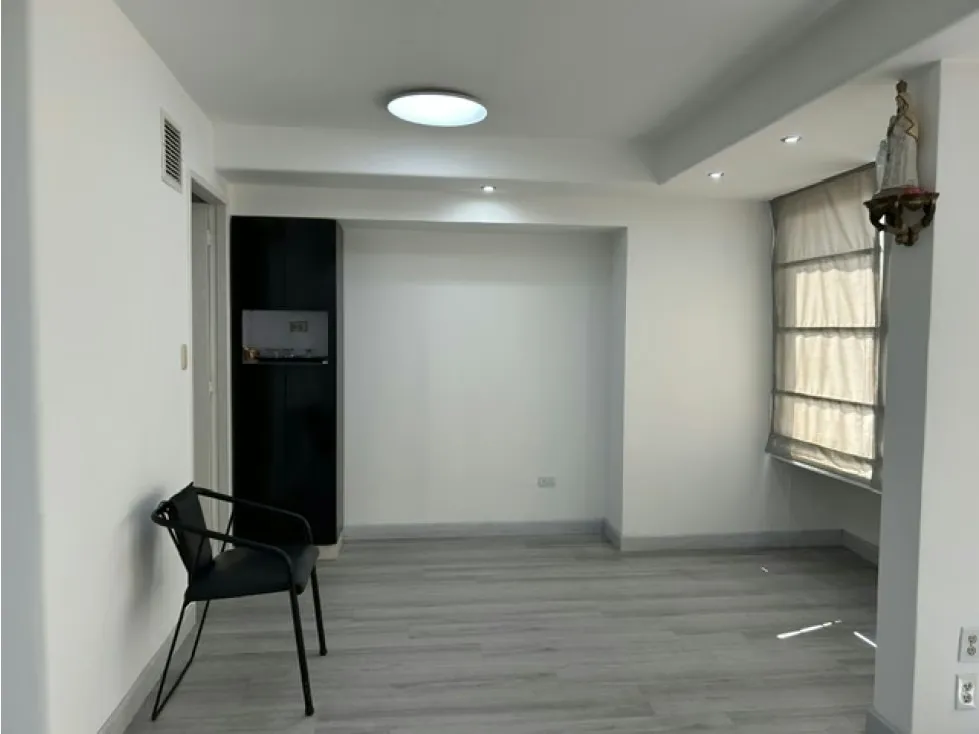 Oficina de 55 mt. en Alquiler en Chacao - 6