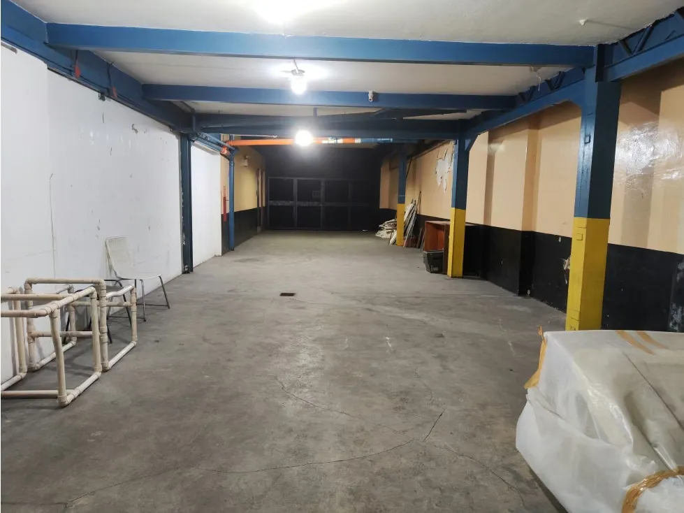 Edificio Industrial en Venta Boleita 3200mts - 20