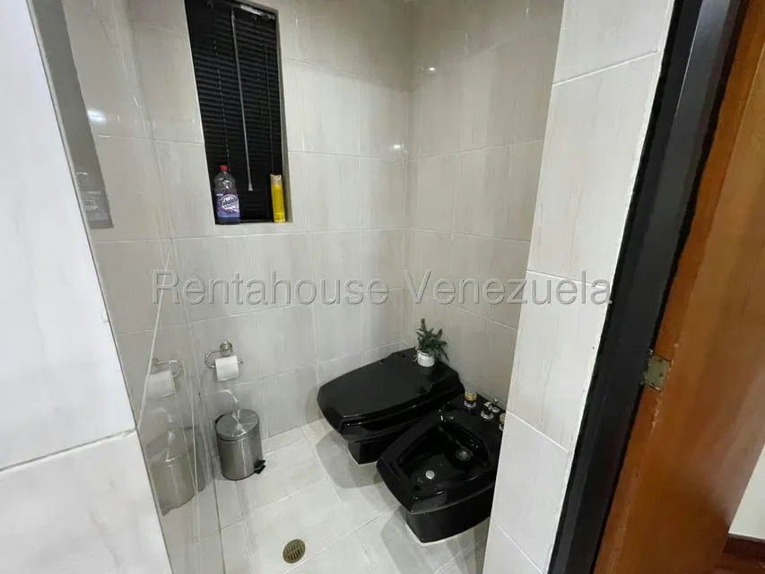 Casa (Multipes Niveles) en Venta en Corralito, Distrito Metropolitano - 23