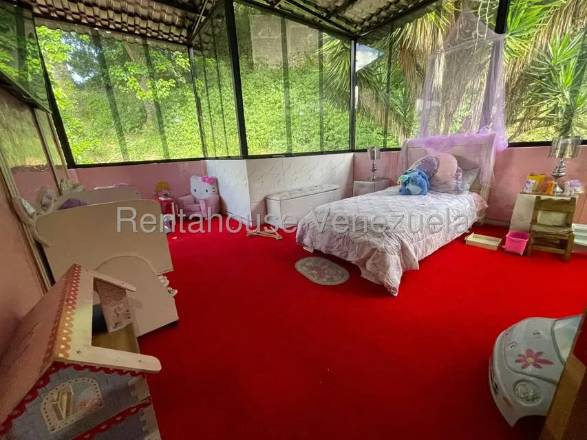 Casa (Multipes Niveles) en Venta en Corralito, Distrito Metropolitano - 26