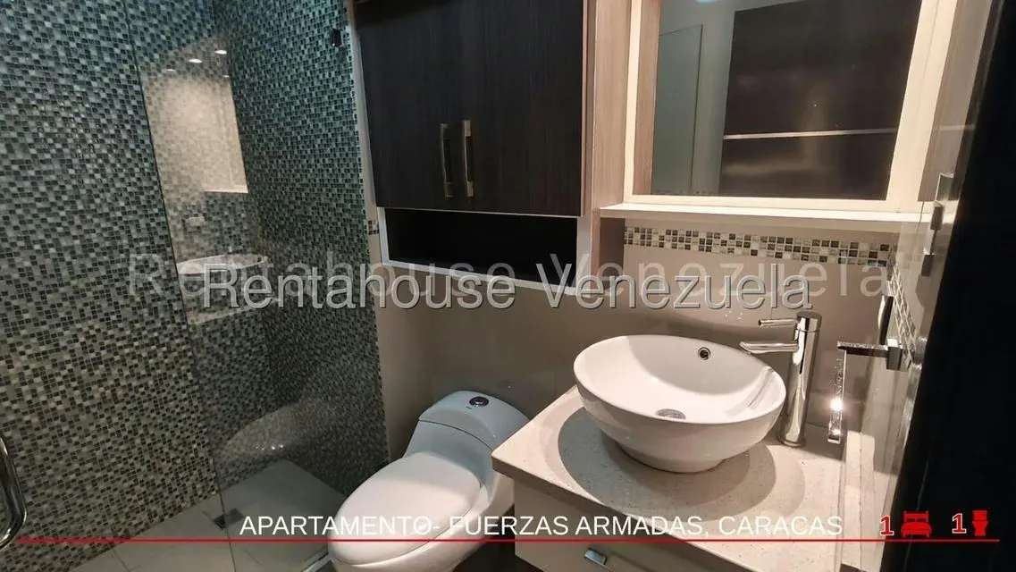 Apartamento (Multiples Niveles) en Venta en Parroquia La Candelaria, Distrito Metropolitano - 2