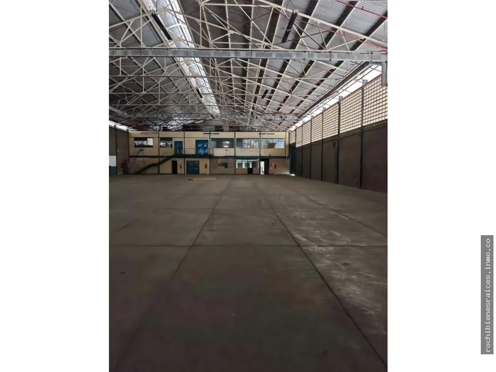 GALPON INDUSTRIAL 2.500 M2 | ZI ESTE GUARENAS | ANDEN DE CAGA - 9