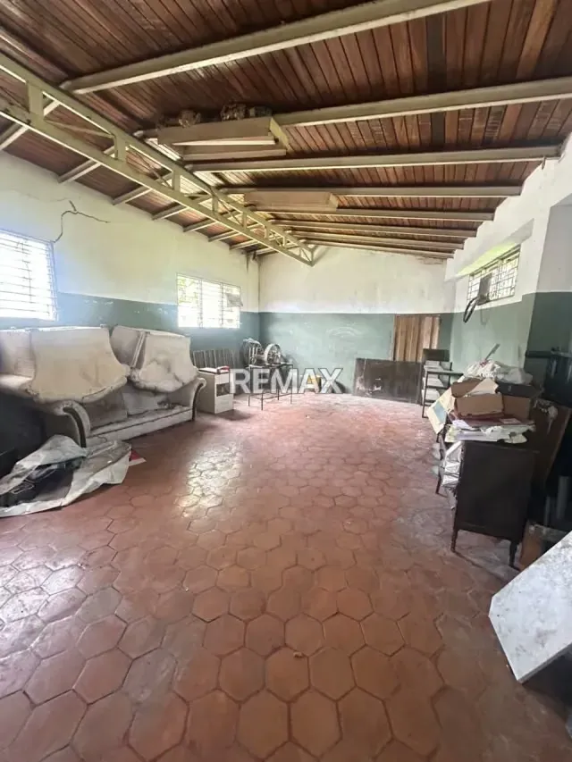 En venta casa para remodelar ubicada en la Urb. Valle Hondo. Cabudare - 7