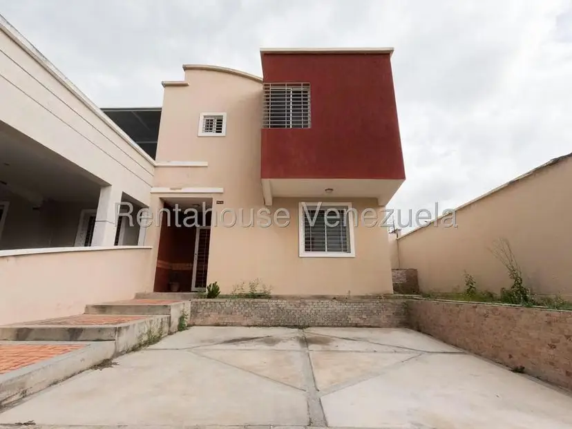 Casa (Duplex) en Venta en Ciudad Roca, Lara