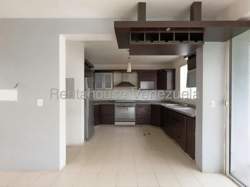 Casa (Duplex) en Venta en Ciudad Roca, Lara - 3