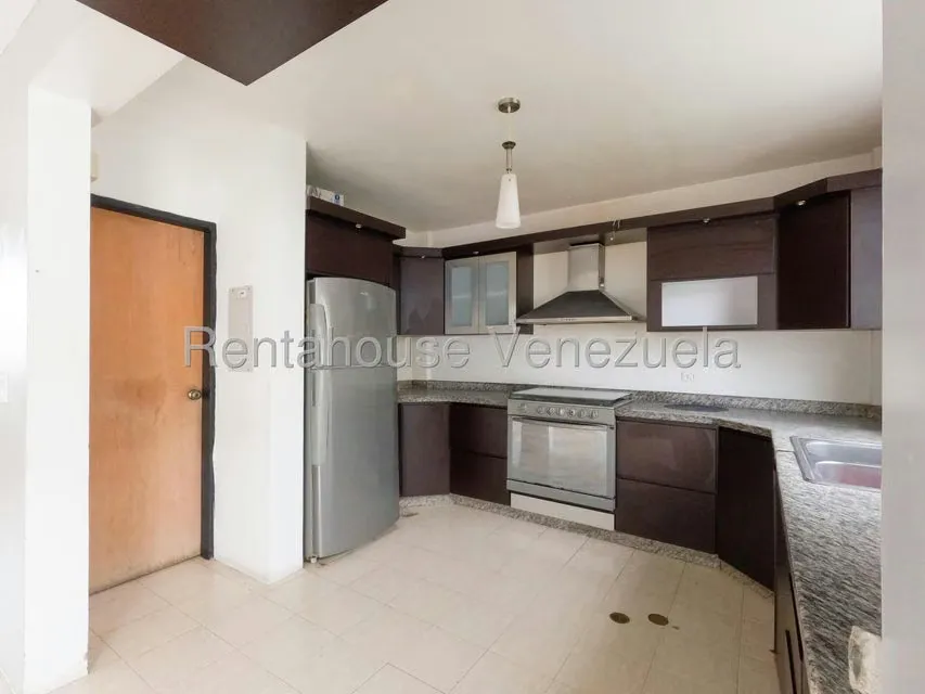 Casa (Duplex) en Venta en Ciudad Roca, Lara - 4