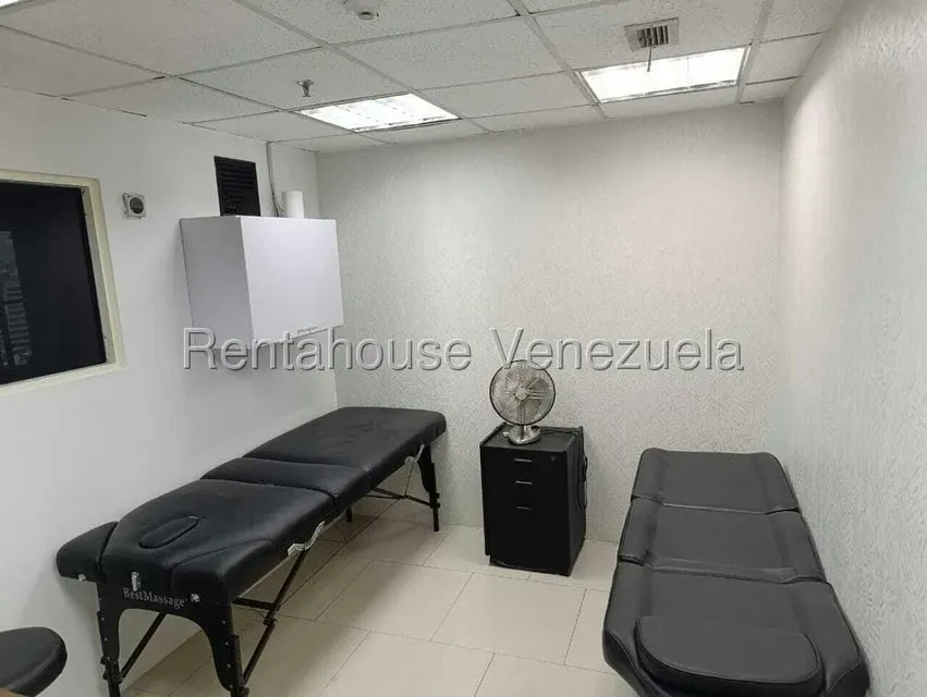 Oficina en Venta en El Bosque, Distrito Metropolitano - 11
