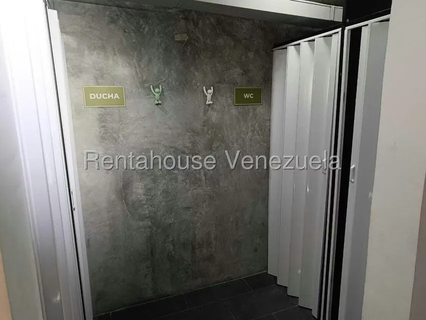 Oficina en Venta en El Bosque, Distrito Metropolitano - 16