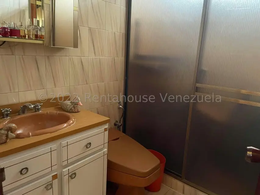 Casa (Multipes Niveles) en Venta en Guatire, Miranda - 25