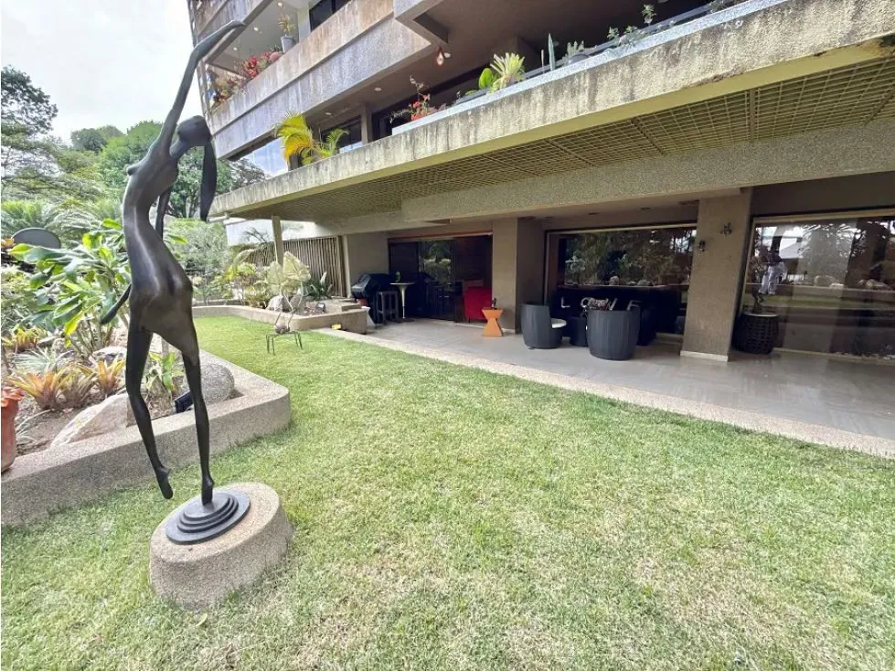 Se vende PB 530 m2 3h+s/2.5b+s/3p Altamira