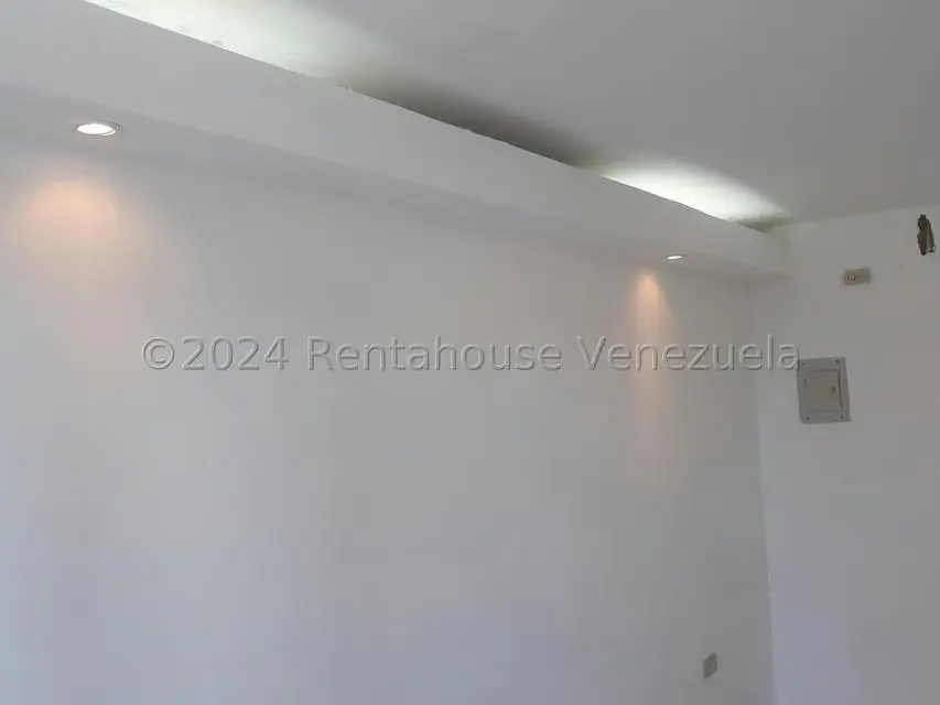 Local Comercial en Alquiler en Avenida Bella Vista, Zulia - 12