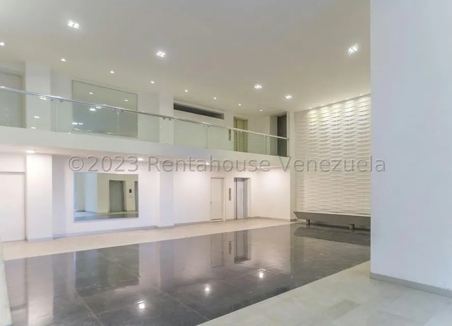 Apartamento (1 Nivel) en Venta en La Boyera, Distrito Metropolitano - 2