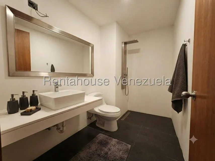 Apartamento (1 Nivel) en Venta en La Boyera, Distrito Metropolitano - 12