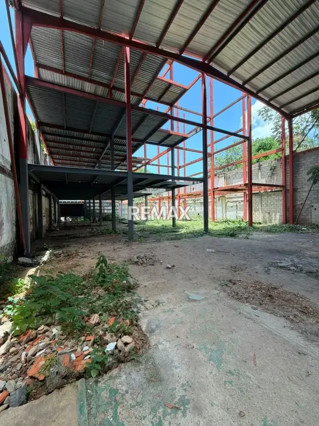 EN VENTA TERRENO CON ESTRUCTURA PARA GALPÓN Y OFICINAS OPORTUNIDAD DE INVERSIÓN EN EL CORAZÓN DE MARACAY! - 6