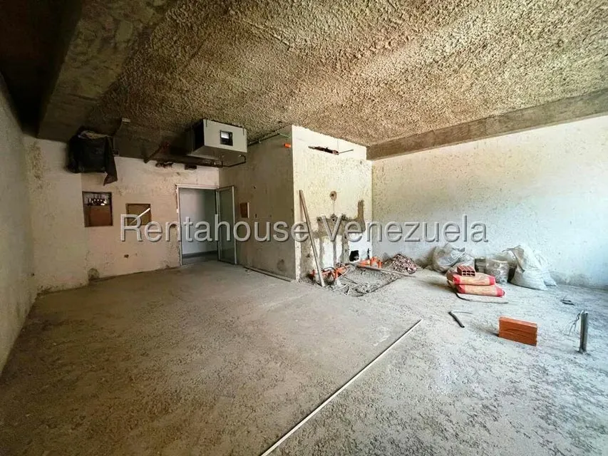 Oficina en Venta en Los Dos Caminos, Distrito Metropolitano - 6