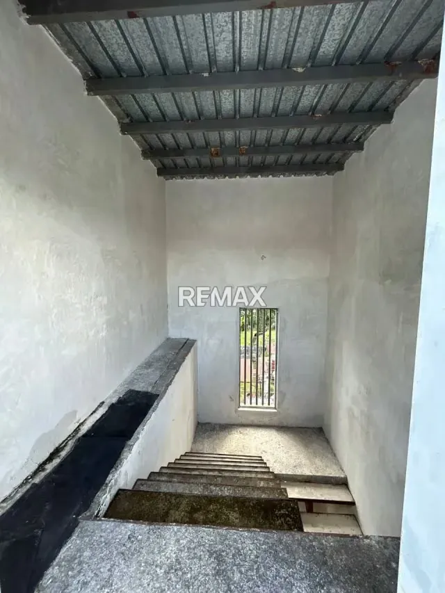 En Venta edificación en obra blanca proyectada para convertirse en un dinámico Centro Comercial Urbano de desarrollo vertical. - 19