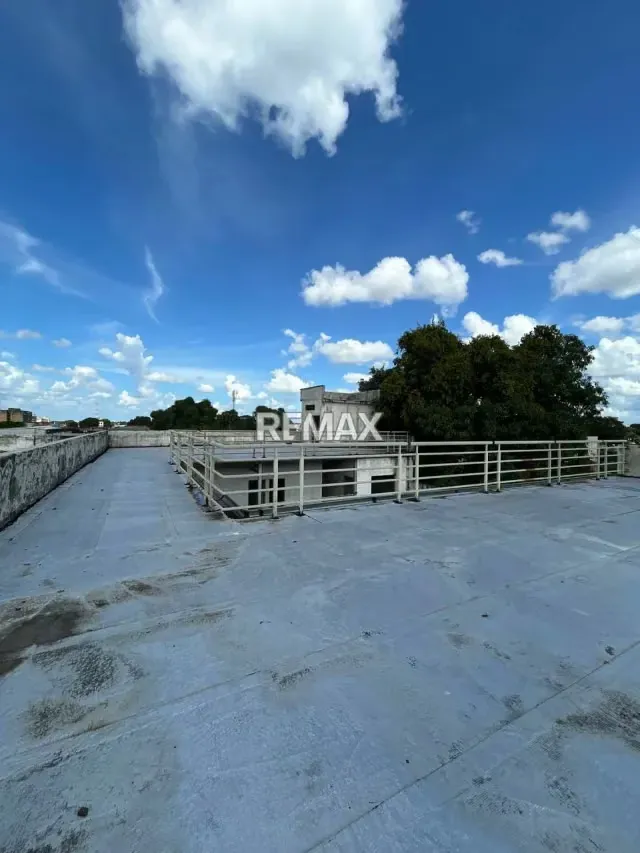 En Venta edificación en obra blanca proyectada para convertirse en un dinámico Centro Comercial Urbano de desarrollo vertical. - 20