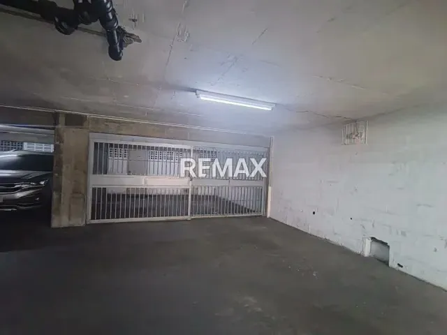 Local Comercial ideal para Oficina o Consultorio Medico en venta en Caracas - 13