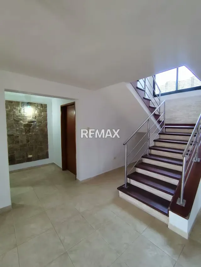 VENTA DE IMPONENTE CASA EN EL TRIGAL CENTRO - 14