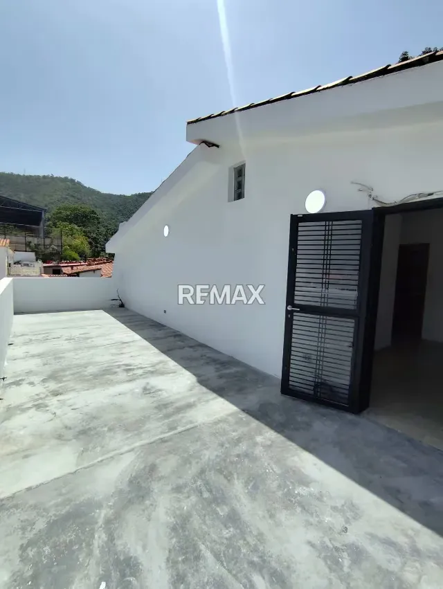 VENTA DE IMPONENTE CASA EN EL TRIGAL CENTRO - 18