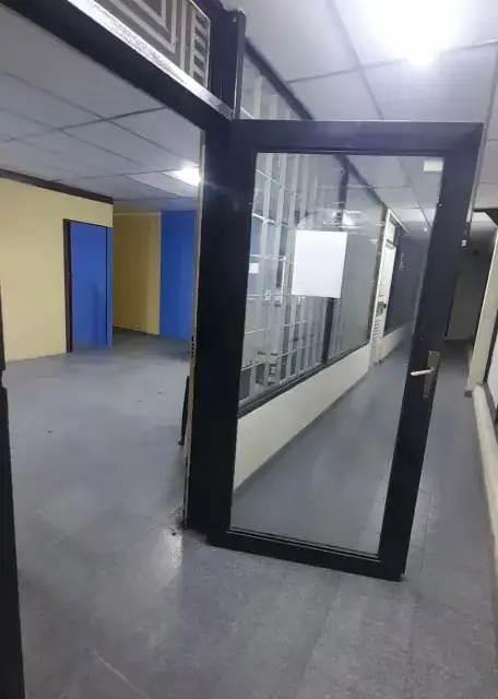 Se Vende Local Comercial ubicado en zona céntrica de Cabudare con alto flujo vehicular