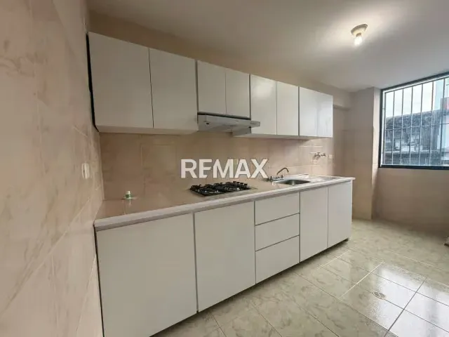 Apartamento. Alquiler. Barrio Obrero - 3