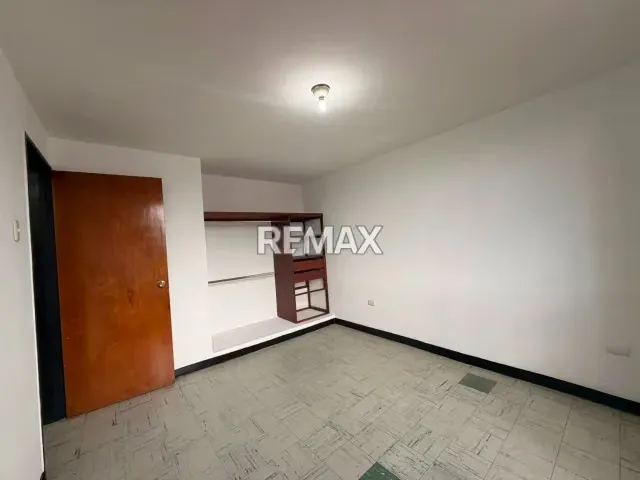 Apartamento. Alquiler. Barrio Obrero - 6
