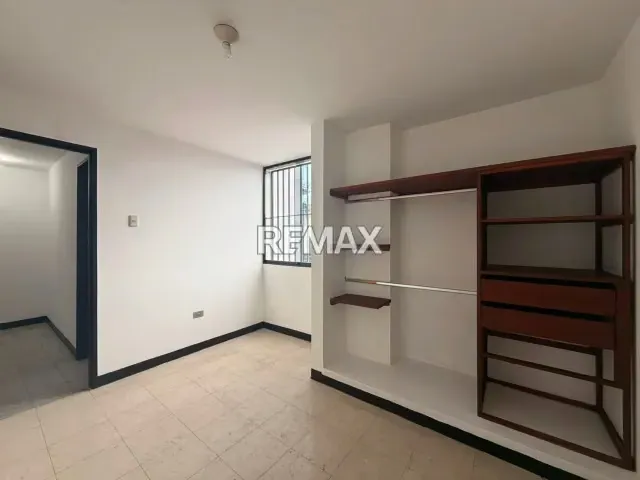 Apartamento. Alquiler. Barrio Obrero - 9