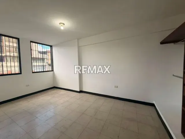 Apartamento. Alquiler. Barrio Obrero - 10