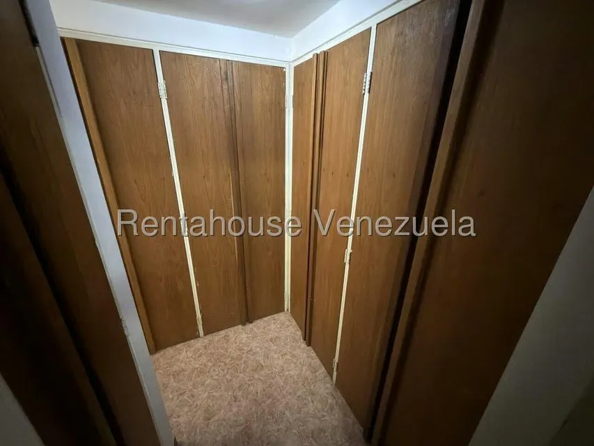 Townhouse (Multiples Niveles) en Alquiler en La Boyera, Distrito Metropolitano - 18