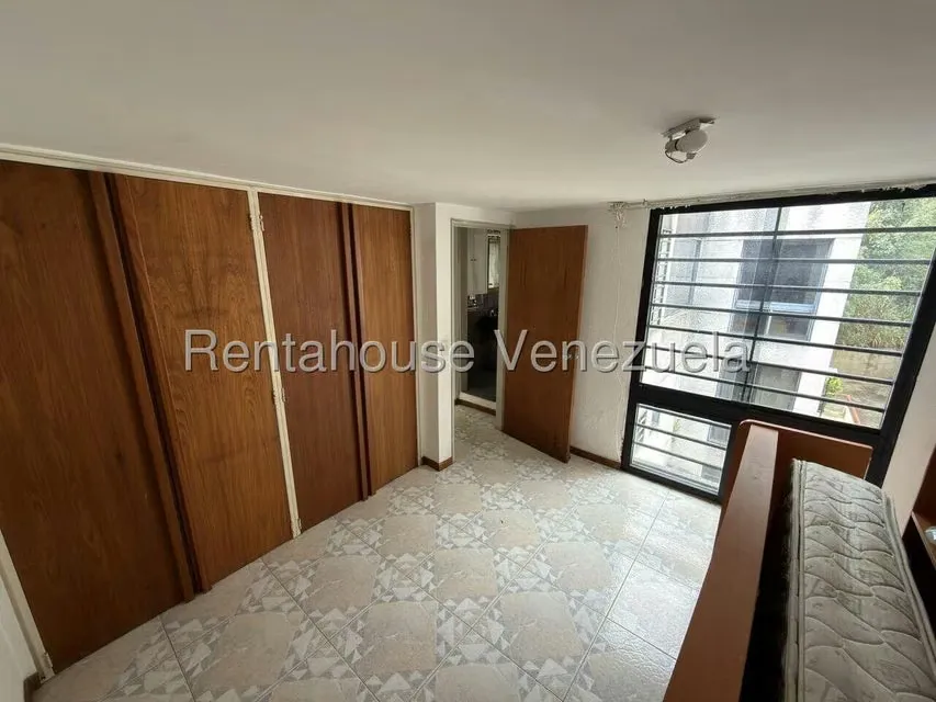 Townhouse (Multiples Niveles) en Alquiler en La Boyera, Distrito Metropolitano - 23