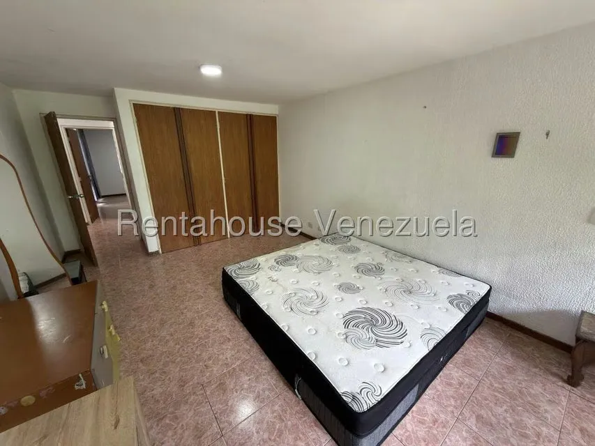 Townhouse (Multiples Niveles) en Alquiler en La Boyera, Distrito Metropolitano - 25