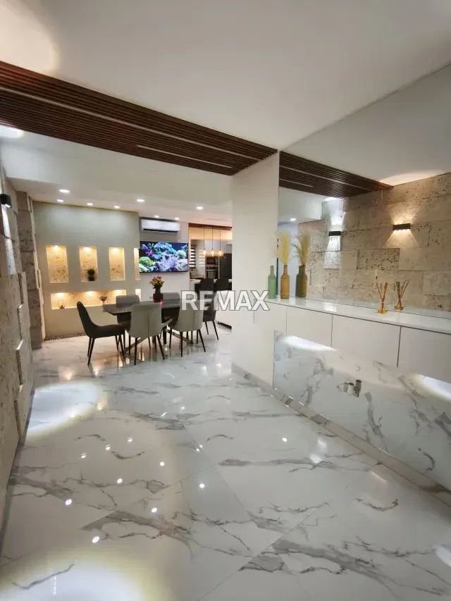 APARTAMENTO REMODELADO RES. SAN GABRIEL 2