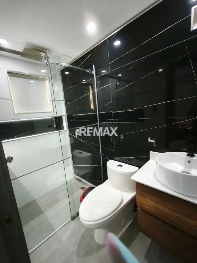 APARTAMENTO REMODELADO RES. SAN GABRIEL 2 - 17